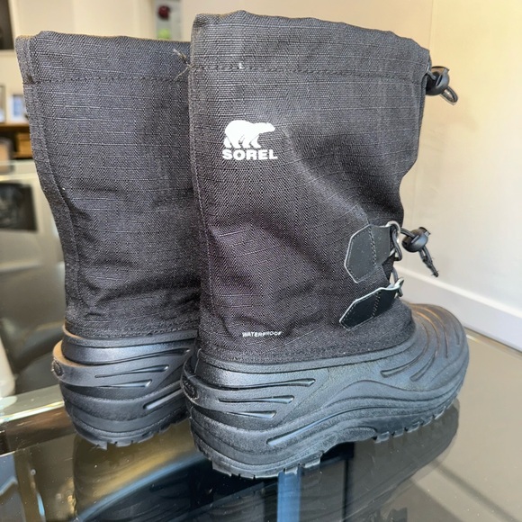 SOREL Super Trooper
Waterproof Boot Size 2 - Picture 2 of 10